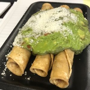 Meet your Posher, Annabelle